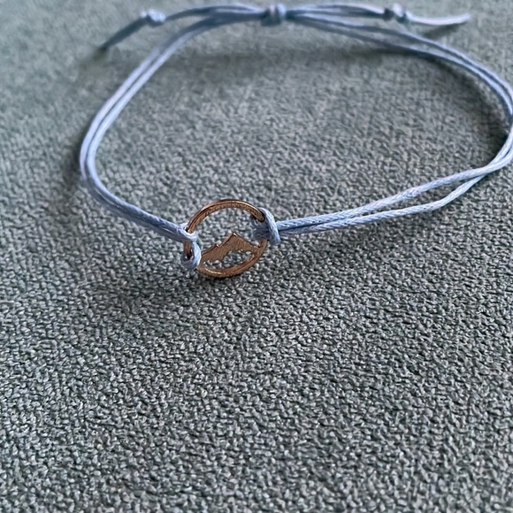 Amazon Mountain Cute Bundle Set of Four Tie Bracelets Brown Blue Green Tan - Picture 4 of 7